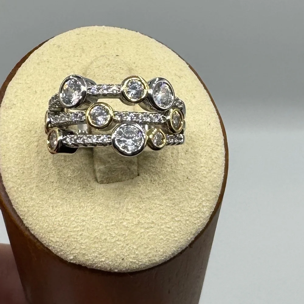 14k 3 Row Station Ring - Picture 11 of 13